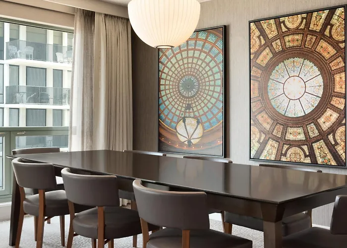 Hilton Magnificent Mile Hotel Chicago