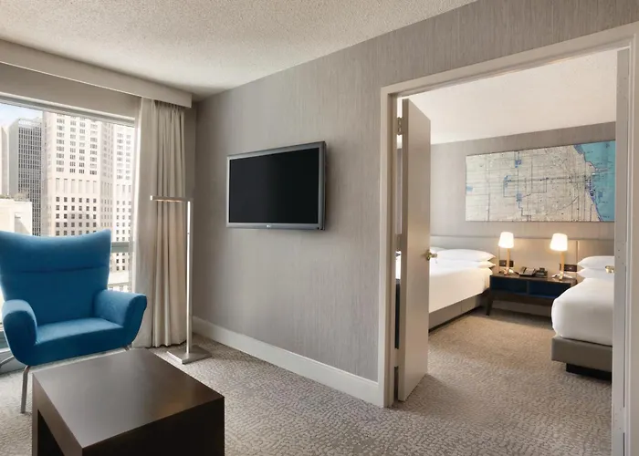 Hilton Magnificent Mile Hotel